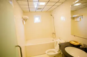 Kim Liên Hotel HN - by BAY LUXURY - Bathroom