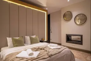 Hills Deluxe - Relaxed Luxury in Style and Serenity - Camera