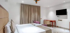 HOTEL CHUTNEYS - Quarto