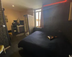 Chambres d’hôte au Chapeau Claque Cabaret - Room