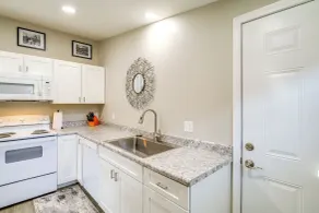 Near Scenic Parks: Convenient Home in Prestonsburg - Interiør