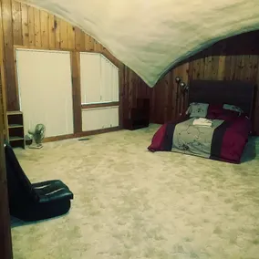 HOUSE Of THE FUTURE IN THE WOODS OF WEST LANSING - Quarto