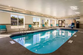Comfort Suites Brunswick Town Center - Piscine