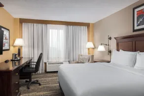 DoubleTree by Hilton Cincinnati Airport - Room