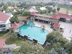 Foxoso Ocean Resort Jaipur - Piscina all'aperto