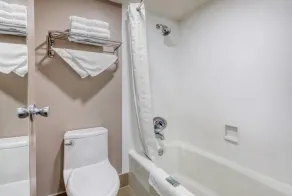 Best Western Shepherdsville-Louisville South Hotel - Baño