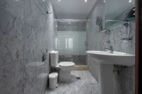 Filippos Hotel - Bathroom