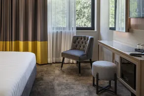 -- ESTE PARK HOTEL -- part of Urban Chic Luxury Design Hotels - Parking & Compliments - next to Shopping & Dining Mall Plovdiv - Vistas desde la habitación