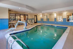 Comfort Suites Fredericksburg North - Piscine
