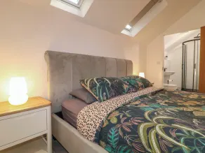 Buckingham House - Room