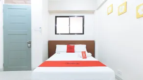 RedDoorz near Pasay Taft - Room