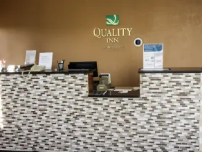 Quality Inn Harrodsburg - Lobby