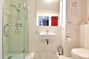 SKYHOTEL Merseburg - Bathroom