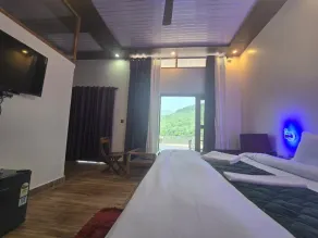Dev Bhumi Resort - Zimmer