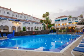 Ona Los Claveles - Pool
