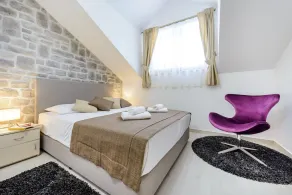 Vacation home with Private heated Pool - Room