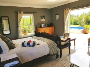 Sandmartins Private Secure Villa - Chambre