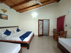 Crystal LakeView Homestay - Room