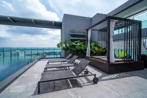 Holiday Inn Johor Bahru City Centre by IHG - Pool