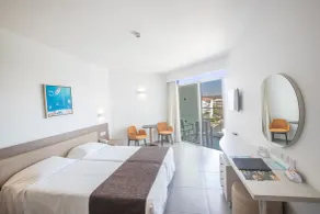 Vassos Nissi Plage Hotel & Spa - Chambre