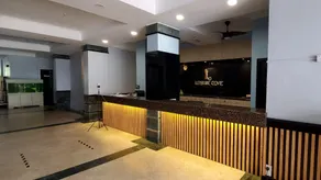Leisure Cove Hotel and Apartments - Reception