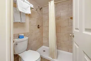 Best Western Plus Concord Inn - Salle de bain
