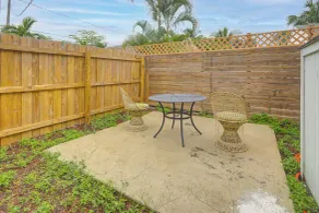 Walk to Atlantic Ave & Beach! Home w/ Yard & Patio - Interiör
