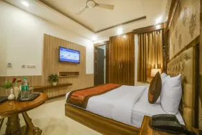Hotel Almati Inn - Room