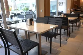 BESO Beach Hotel - Restaurante