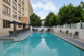 Courtyard by Marriott Cypress Anaheim / Orange County - Piscine