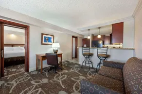 Best Western Plus Mid Nebraska Inn & Suites - Chambre