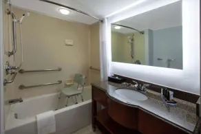 Wingate by Wyndham Oklahoma City Airport - Salle de bain