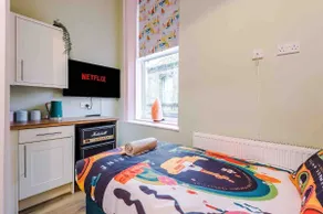 Beatles Themed Hotel - Room