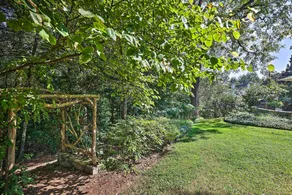 Lush Elkin Home w/ Porch Views & Pool Table - Interior
