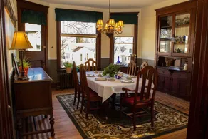 The Katherine Holle House - Restaurant