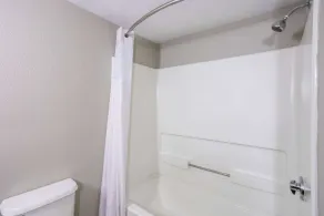 Baymont by Wyndham La Vergne Nashville I-24 East - Salle de bain