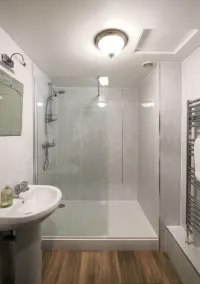 Beachside Suites - Bathroom
