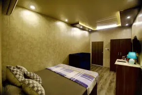 Stay At Kumbh - Room