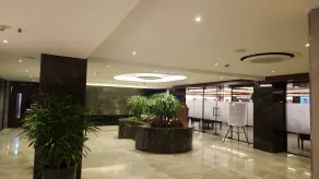Hotel Tulips Grand - Lobby