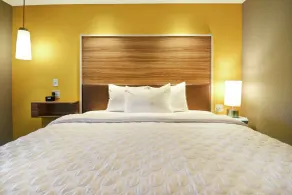 Tru by Hilton Louisville Airport - Chambre