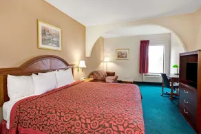 Days Inn & Suites by Wyndham Louisville SW - Chambre