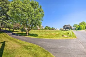 Charming Apartment w/ Yard & Beautiful Gardens! - Interiør