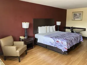 Red Roof Inn & Suites Cleveland, TN - Chambre