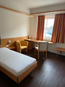 Hotel Zur Alten Schule - Værelse