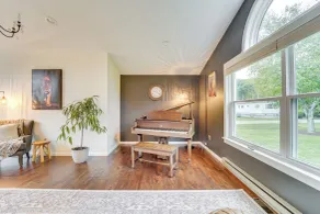 Mtn-view Escape w/ Large Yard in Duncansville! - Interiör