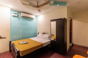 Alsha Inn - Room