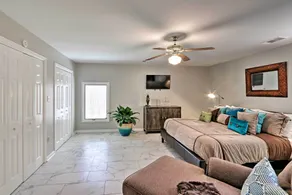 Quiet Memphis Home on 20 Acres: 10 Mi to Downtown! - Innvendig