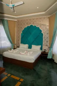 Indralok Palace Hotel and Resort - Habitación