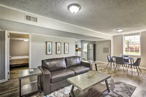 Garden-Level Hendersonville Apt: 20 Mi to Broadway - Interiör