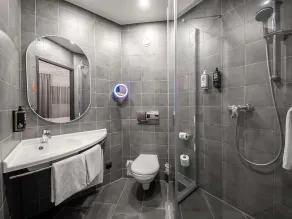ibis Warszawa Centrum - Bathroom